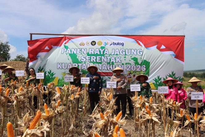 
					Kapolres Blora Pimpin Panen Raya Jagung Kuartal IV 2025 di Banjarejo