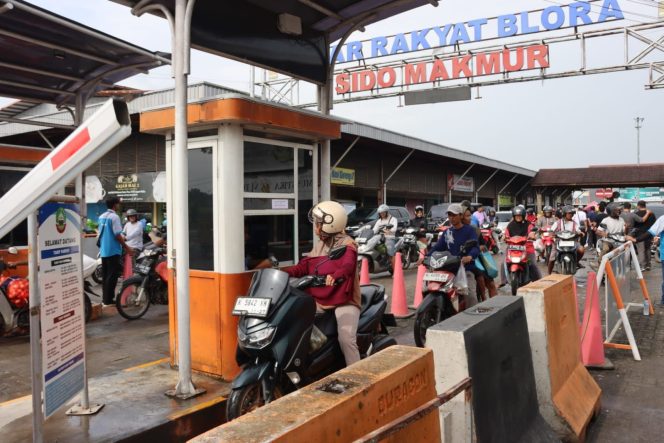 
					Penerapan E-Parkir di Pasar Sido Makmur Blora, Pendapatan Melejit 800 Persen‎