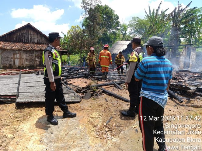 
					Rumah Kayu Milik Petani di Jiken Blora Ludes Terbakar, Kerugian Capai Rp53 Juta