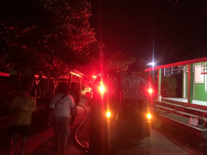 
					‎Diduga Korsleting Listrik, Rumah Kadus di Ngampel Blora Ludes Terbakar ‎