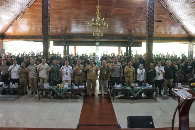 
					‎Bupati Blora Dorong Sinergi Perhutanan Sosial untuk Ketahanan Pangan dan Kesejahteraan Petani