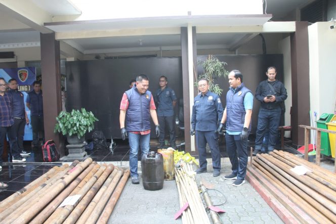 
					Polda Jateng Bongkar Jaringan Illegal Drilling di Blora dan Rembang, Tiga Tersangka Diamankan