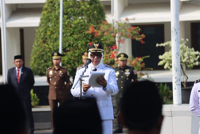 
					Wabup Blora Pimpin Upacara Hari Otonomi Daerah, Tekankan Inovasi dan Kolaborasi