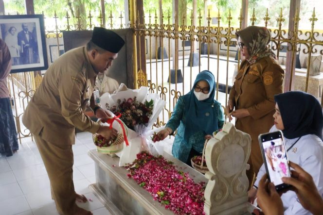 
					Ziarah Makam R.A. Kartini, Pemkab Blora Teguhkan Semangat Emansipasi dan Kolaborasi Daerah