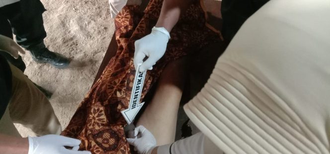 
					Lansia di Kedungtuban Ditemukan Meninggal Gantung Diri di Belakang Rumah