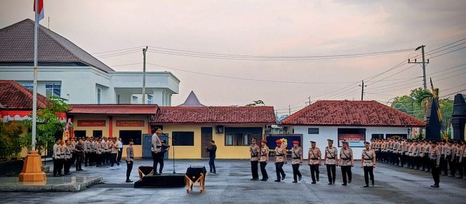 
					Kapolres Blora Pimpin Sertijab Sejumlah Pejabat Utama, Tegaskan Pentingnya Kamtibmas untuk Pembangunan Daerah
