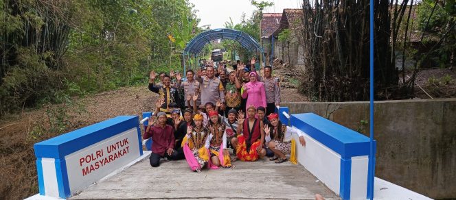 
					Polres Blora Resmikan Jembatan Presisi Merah Putih di Jetakwanger, Simbol Penghubung Harapan Warga