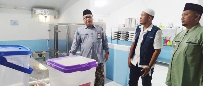 
					SPPG Kemadu Resmi Beroperasi, Wabup Rembang Ingatkan Pengelolaan MBG Harus Ketat
