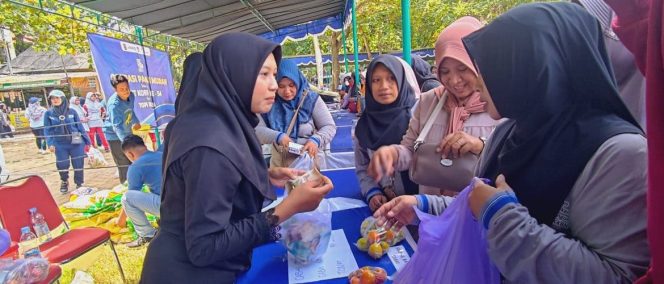 
					Pemkab Rembang Gelar Olahraga Bersama dan Pasar Murah di TRP Kartini, Warga Antusias Serbu Sembako