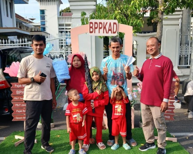 
					BPPKAD Blora Sosialisasikan Pajak Daerah di Car Free Day