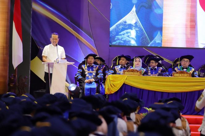 
					Bupati Kudus Hadiri Wisuda ke-76 UMK, Dorong Lulusan Berkontribusi untuk Daerah ‎