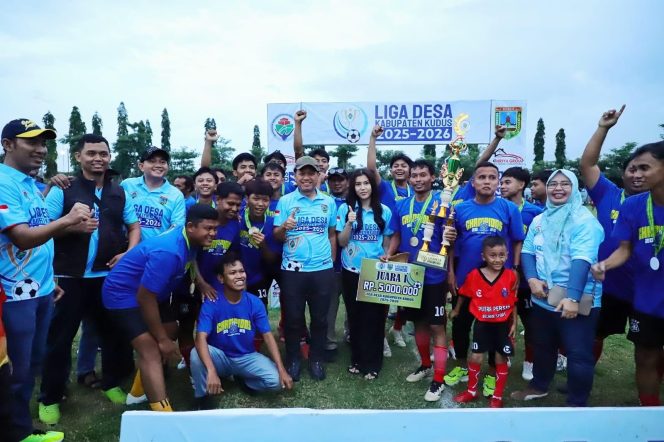 
					Bupati Kudus Saksikan Final Liga Desa 2025–2026, Kalirejo Juara Usai Tekuk Jati Wetan