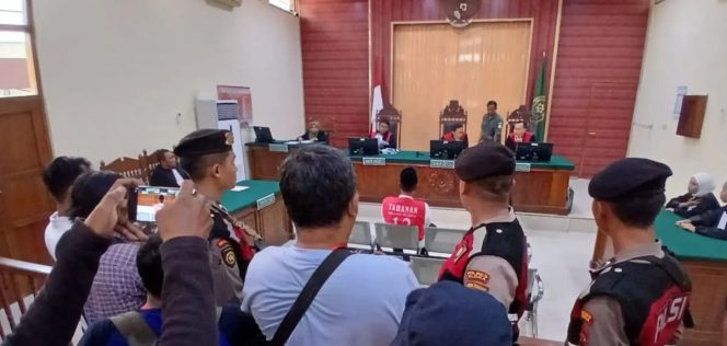 
					Vonis Seumur Hidup bagi MK, Pelaku Pembunuhan Ayah dan Anak di Blora
